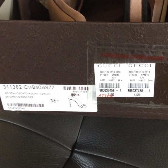 GUCCI  Suede Heels - Picture 10 of 10